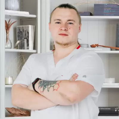 доктор Лопин Николай Николаевич фельдшер клиники «Санати» в Пласте